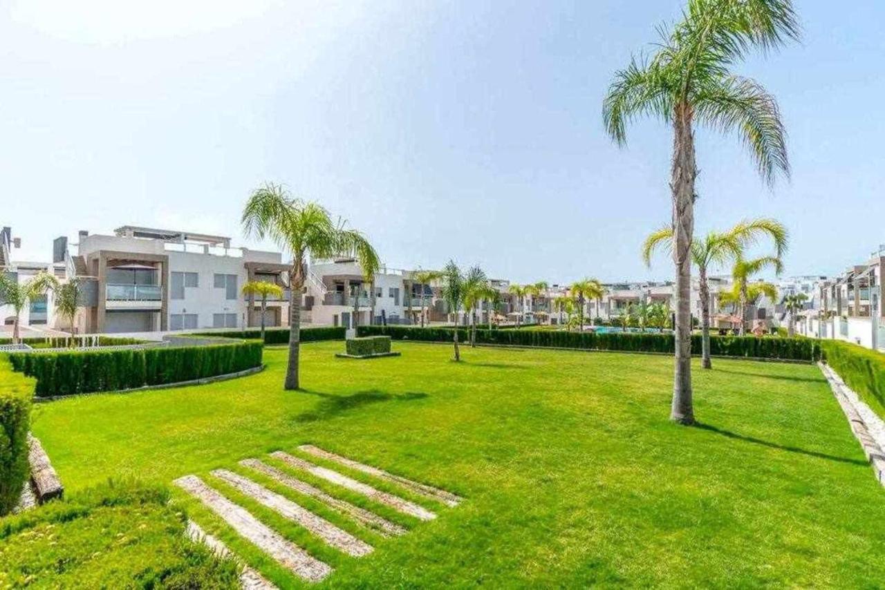 Espanhouse Caroline Bungalow Torrevieja Exteriör bild