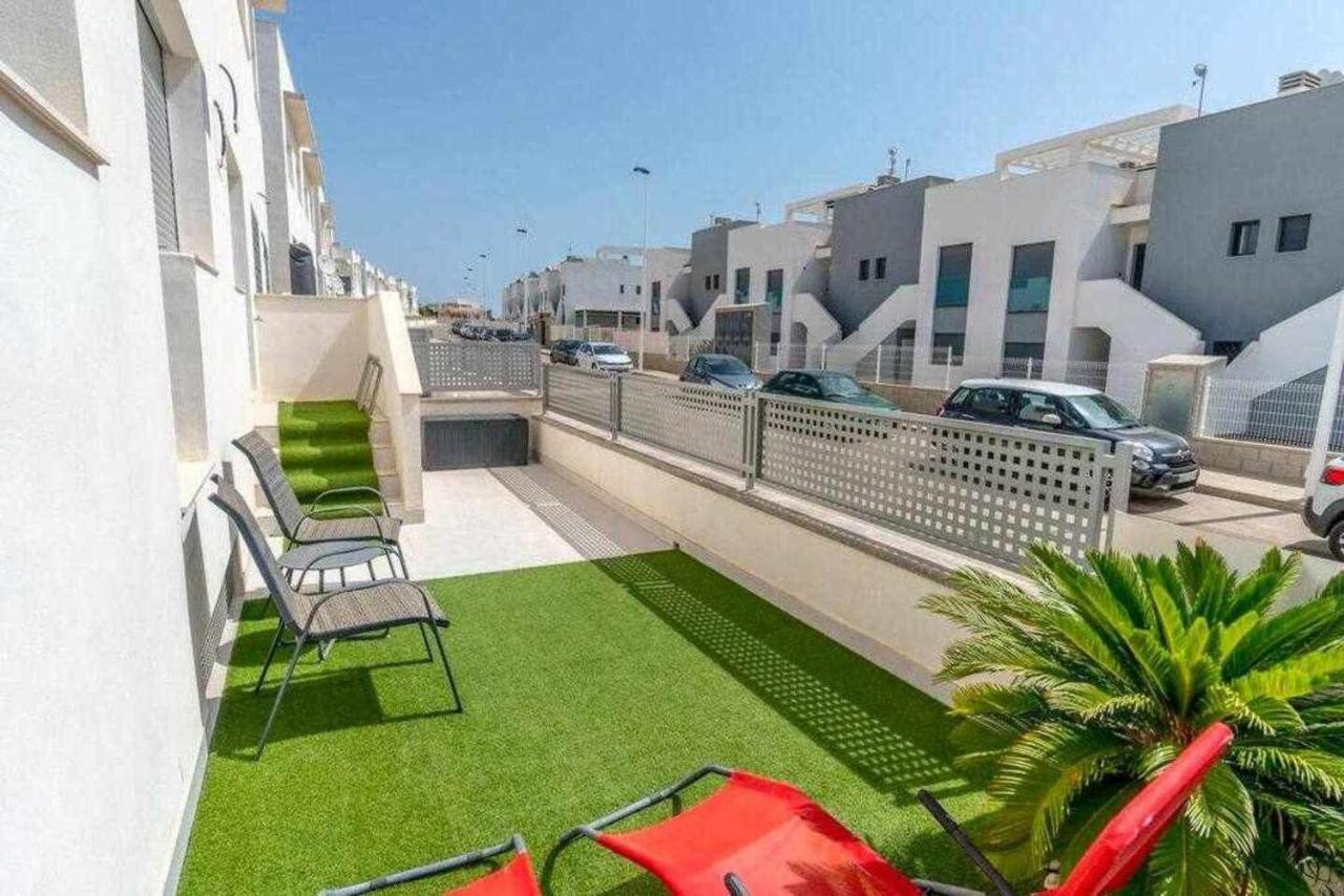 Espanhouse Caroline Bungalow Torrevieja Exteriör bild