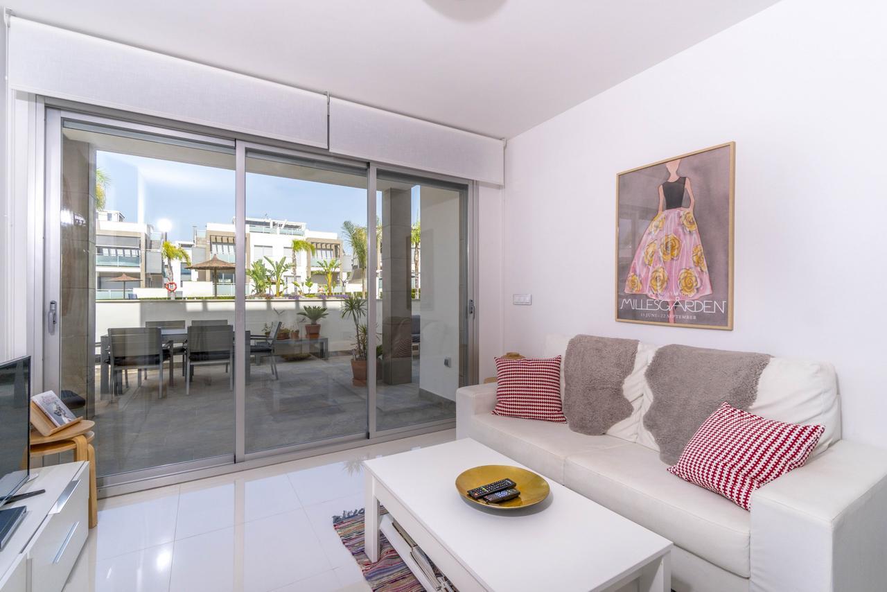 Espanhouse Caroline Bungalow Torrevieja Exteriör bild